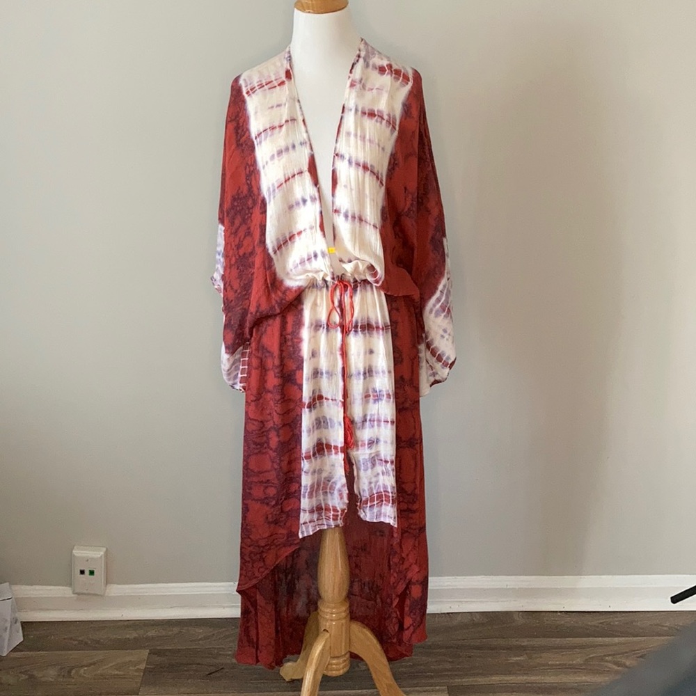 5⭐️!! NWT Boho Tie Dye Kimono Duster Red/White Small - Picture 10 of 12